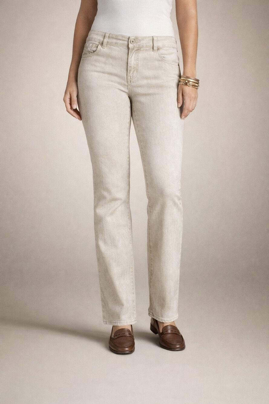 Chicos Platinum Denim Ultimate Fit Barely Flare Jeans  Size 2.5 12 New